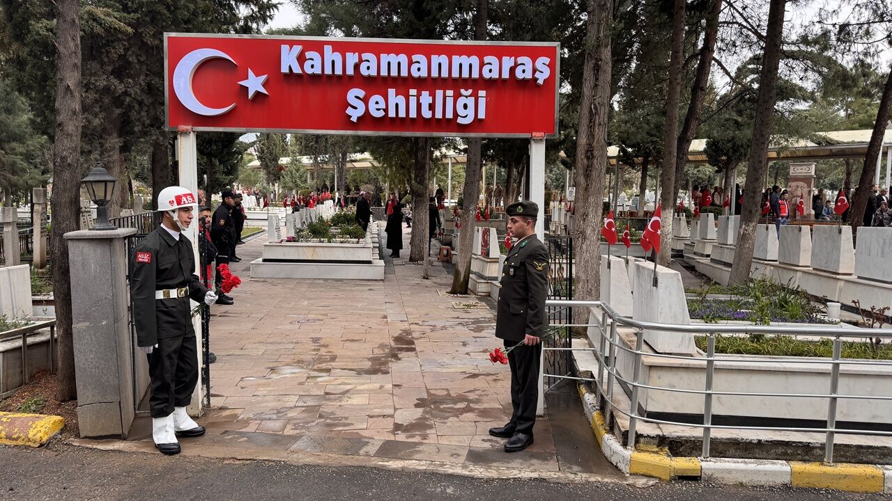Kahramanmaraş’ta 18 Mart Töreni Şehitlerimiz Dualarla Anıldı (2)-1