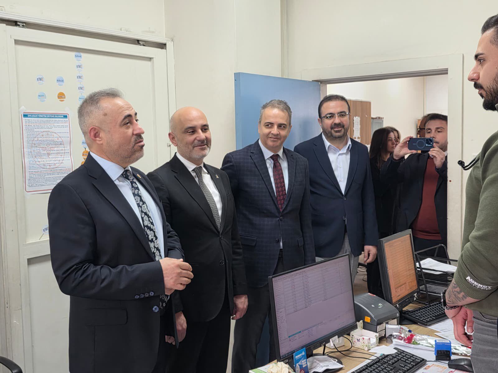 Kahramanmaraş’ta Ak Parti Heyeti Sağlık Çalışanlarını Ziyaret Etti2