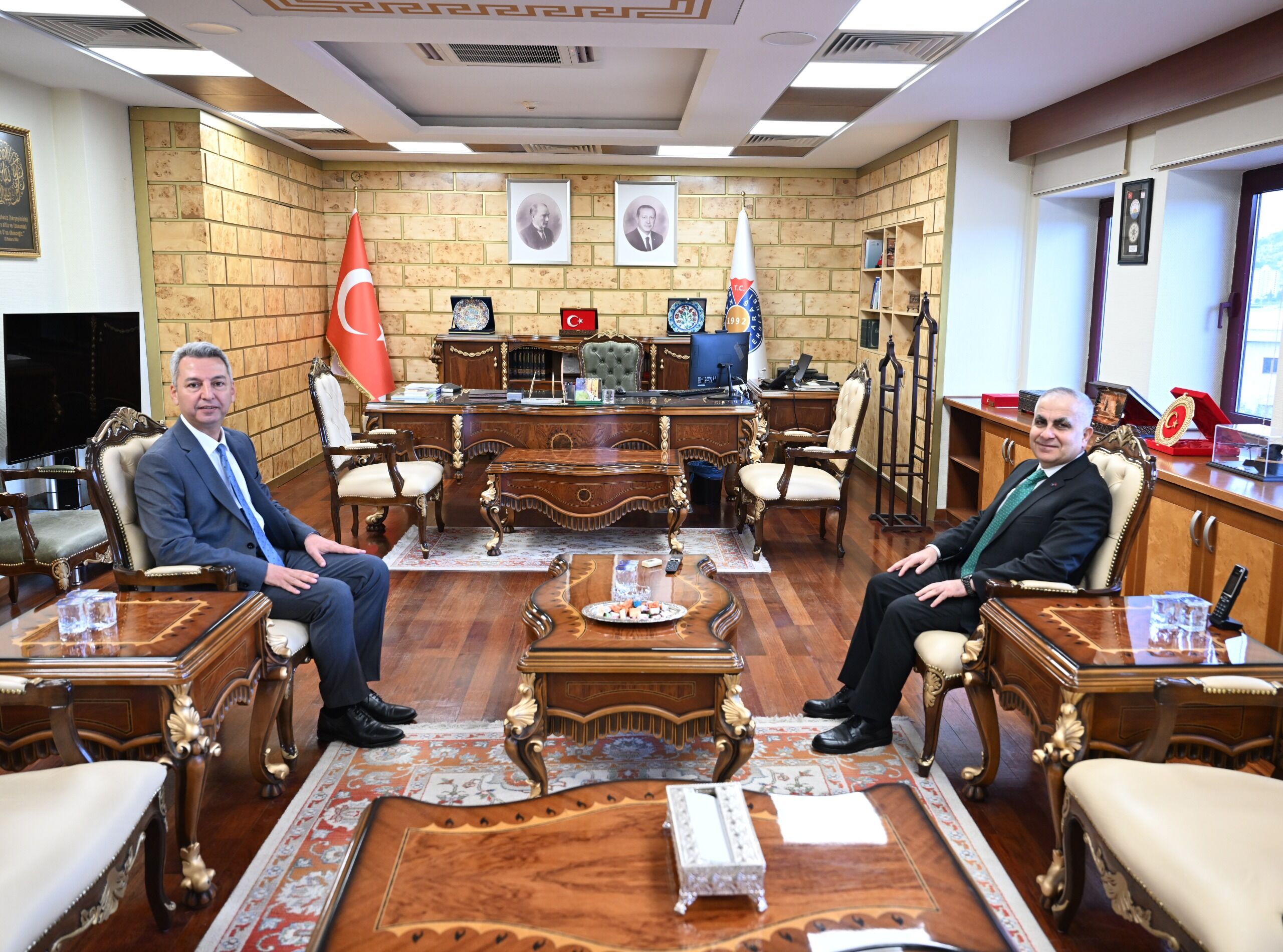 Kahramanmaraş’ta Akademik Zirve İki Rektör Bir Araya Geldi (1)