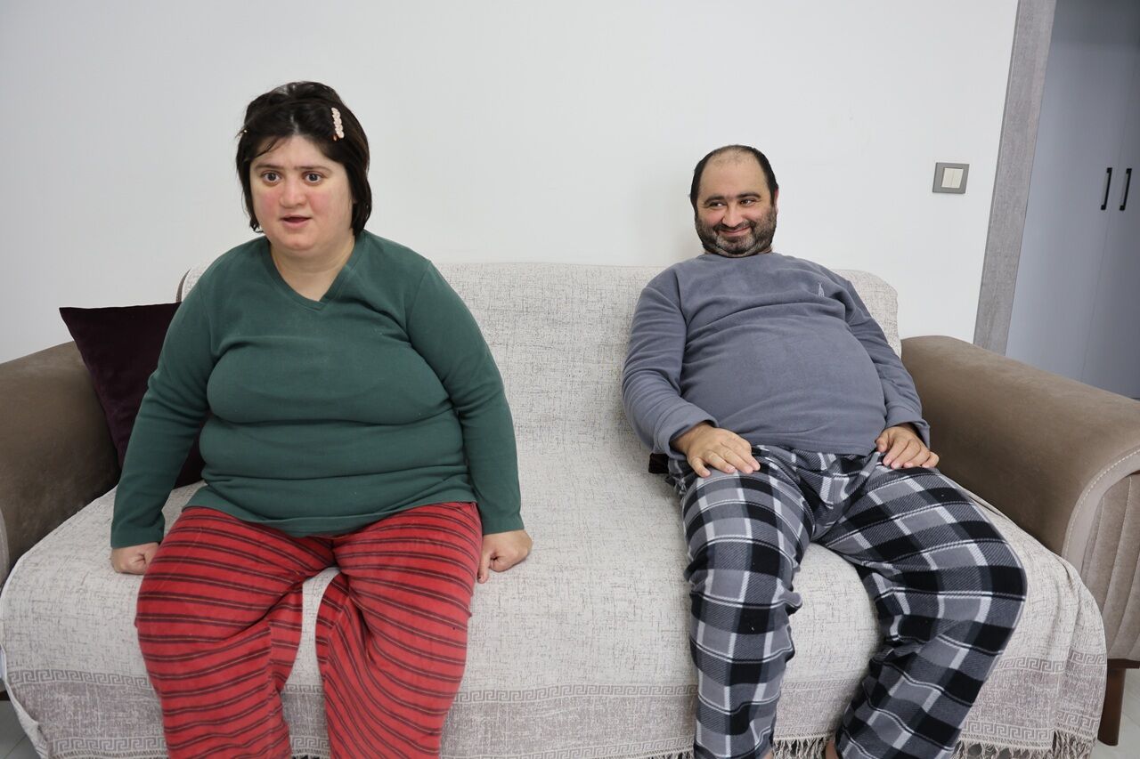 Kahramanmaraş’ta Depremzede Anne Iki Down Sendromlu Çocuğuyla Yeni Evine Kavuştu (2)