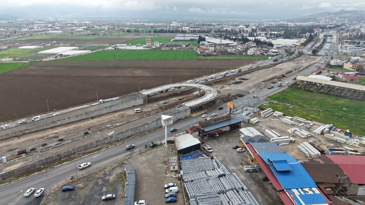Kahramanmaraş’ta Dev Ulaşım Yatırımı Yükseliyor! Sanayi Kavşağı’nda Sona Yaklaşıldı (7)