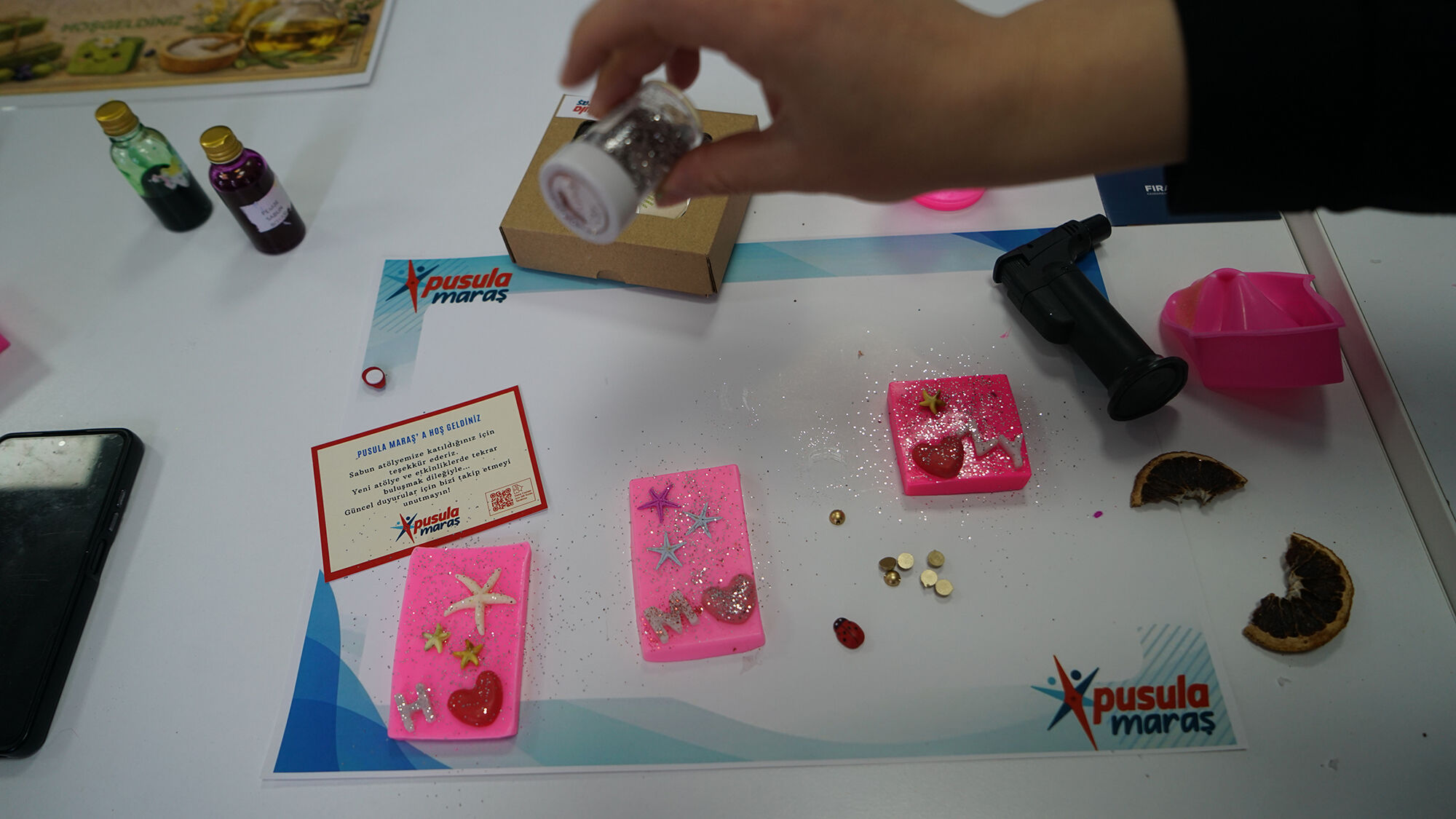 Kahramanmaraş’ta Gençler Doğal Sabun Atölyesinde Yaratıcılıklarını Konuşturdu (9)