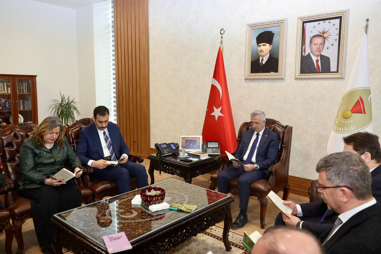 Kahramanmaraş’ta Kitap Okuma Seferberliği Başladı Şehir Okuyor (4)