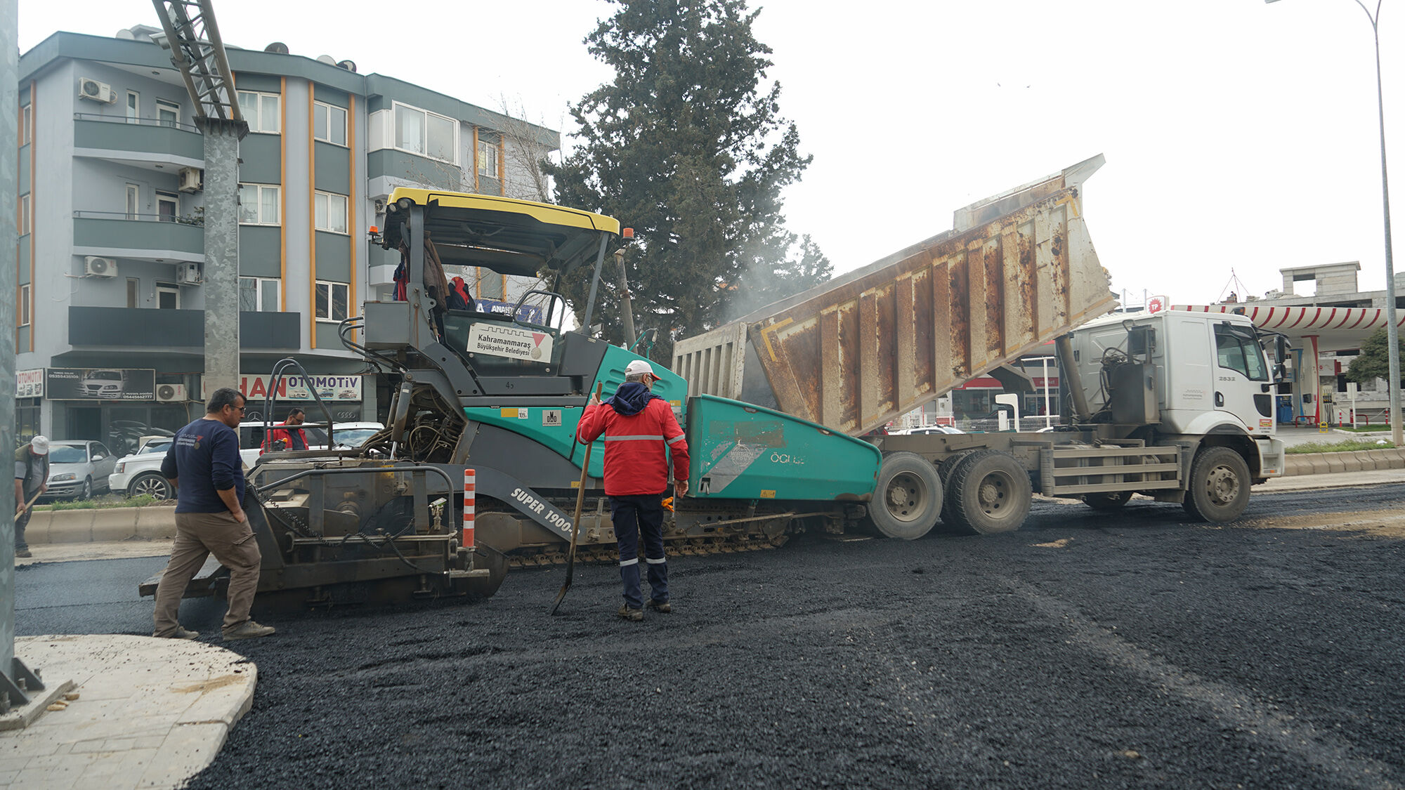 Kahramanmaraş’ta Kuddusi Baba Ve Trabzon Bulvarları Sıcak Asfaltla Yenileniyor (3)