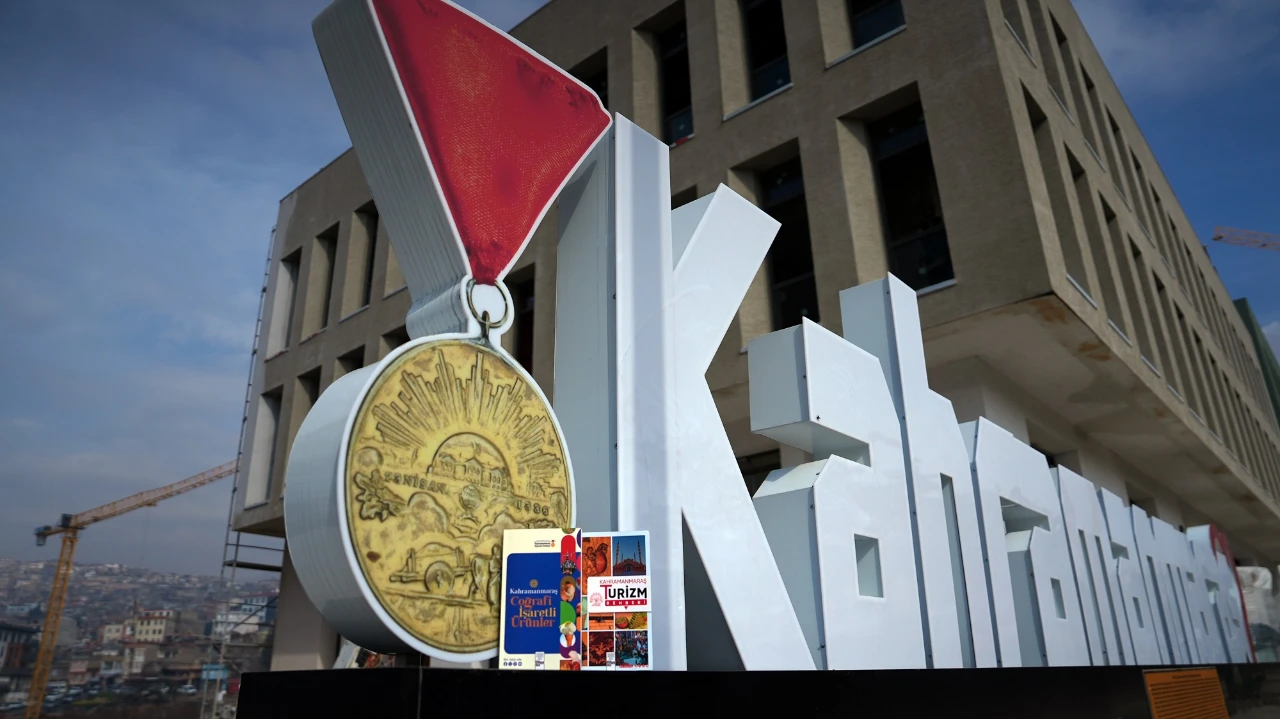 Kahramanmaraş’ta Kültür Atağı! Şehir Hafızasına Iki Yeni Eser Kazandırıldı (6)
