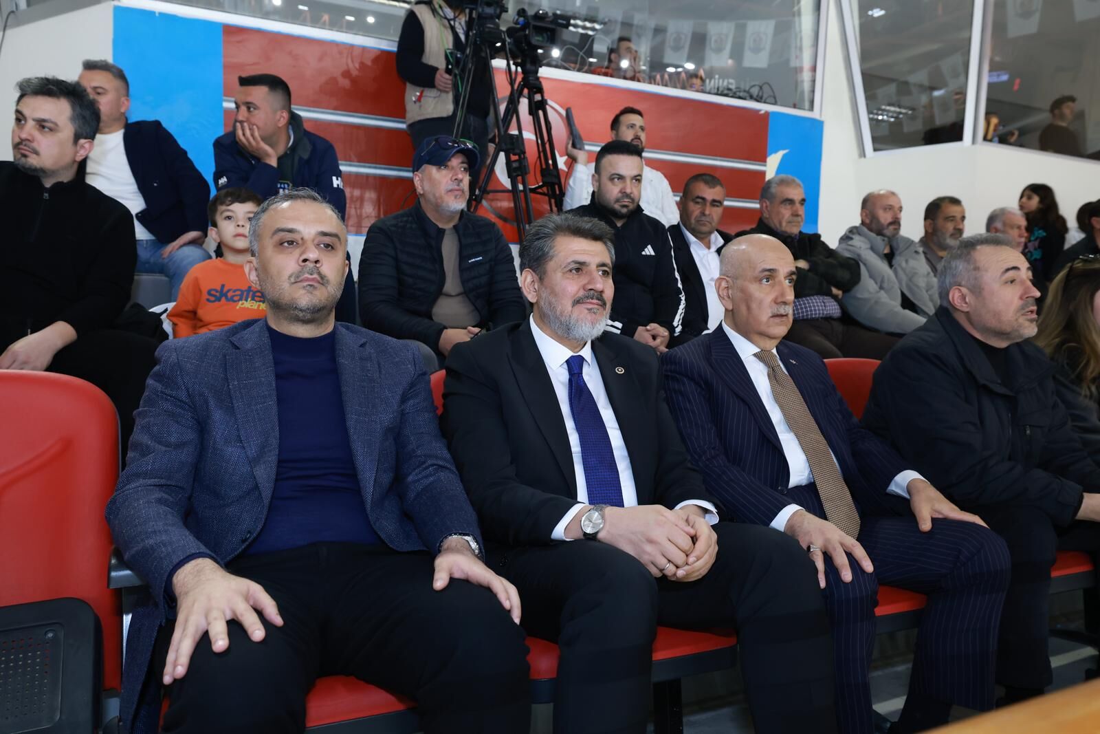 Kahramanmaraş’ta Onikişubat Belediyespor Efeler Ligi’ne Yükseldi (4)