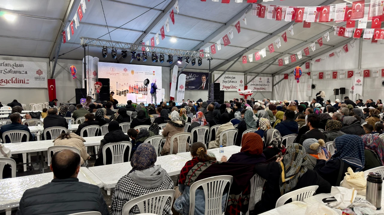 Kahramanmaraş’ta Ramazan Sokağı’nda Maneviyat Dolu Program (3)