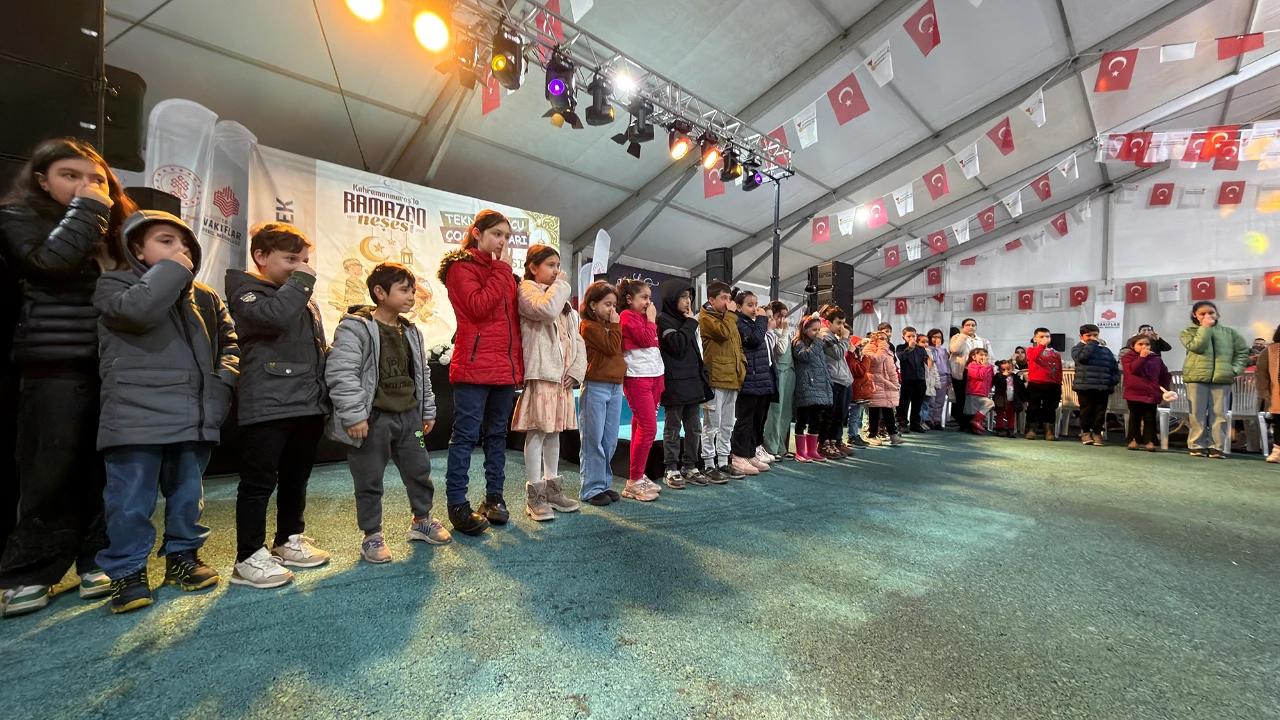 Kahramanmaraş’ta Ramazan Sokağı’nda Tekne Orucunun Son Buluşması (2)