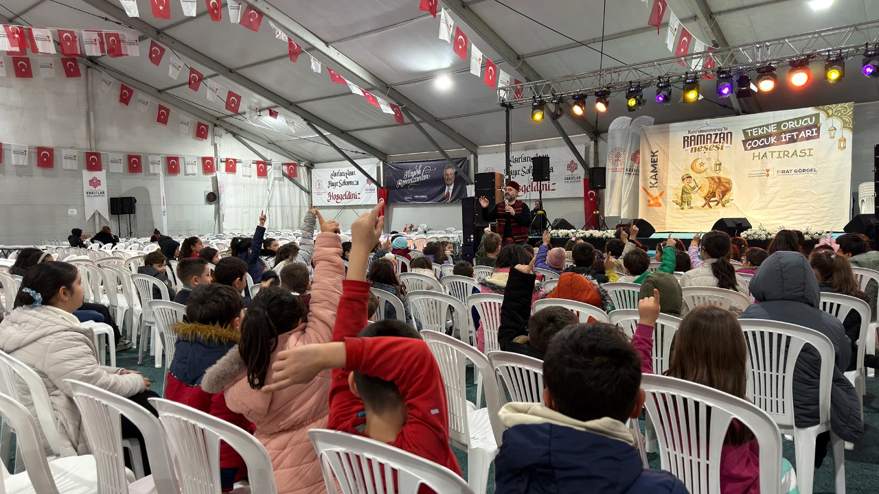 Kahramanmaraş’ta Ramazan Sokağı’nda Tekne Orucunun Son Buluşması (6)