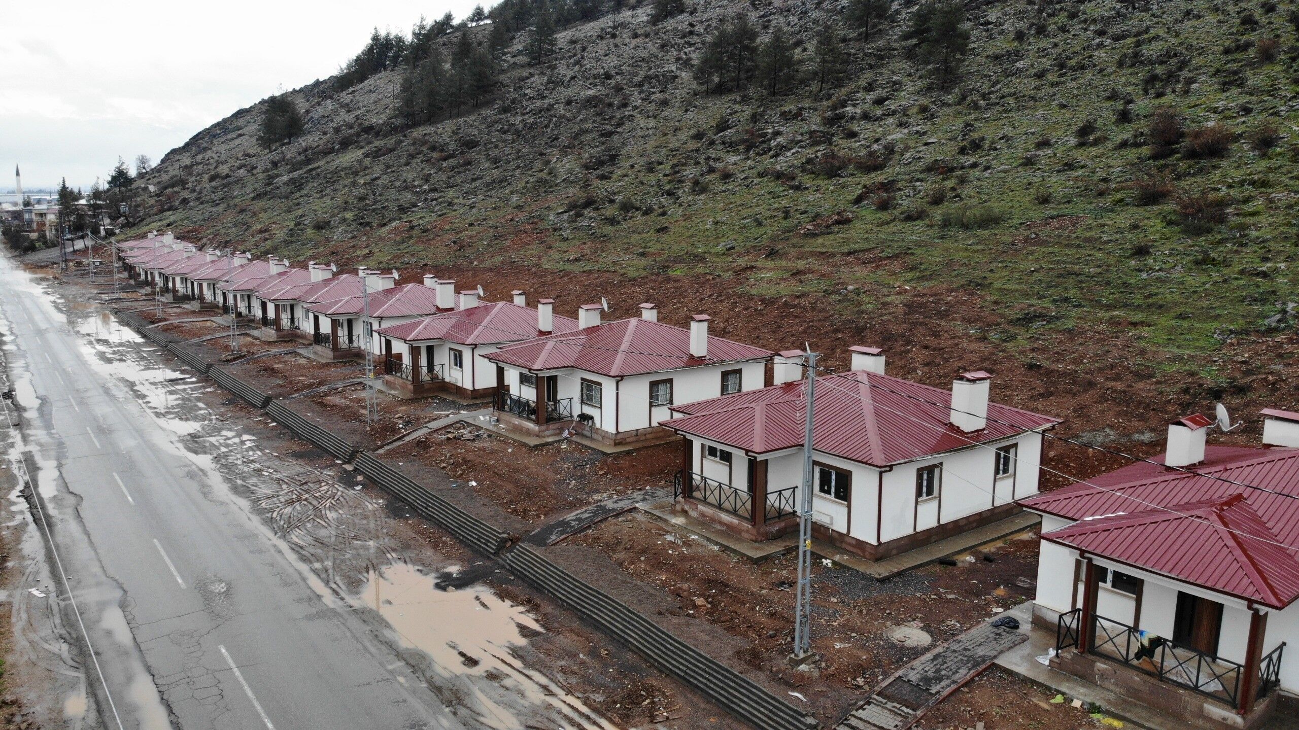 Kahramanmaraş’ta Şehir Merkezine Yakın Yeni Deprem Konutları Teslim Edildi (1)