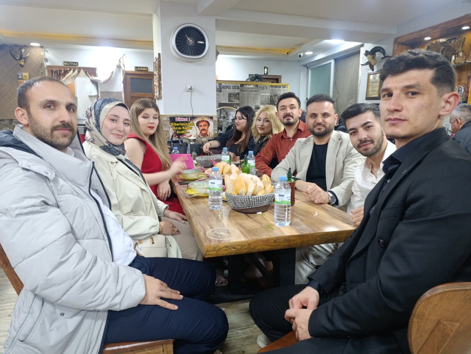 Kahramanmaraş’ta Vatandaş Antibiyotik Yerine Kelle Paça Tercih Ediyor (1)