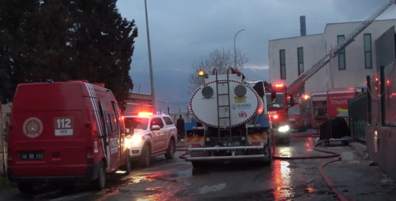 Kahramanmaraş’ta Yangın Sonrası Skandal! İtfaiyeci Darbedildi1