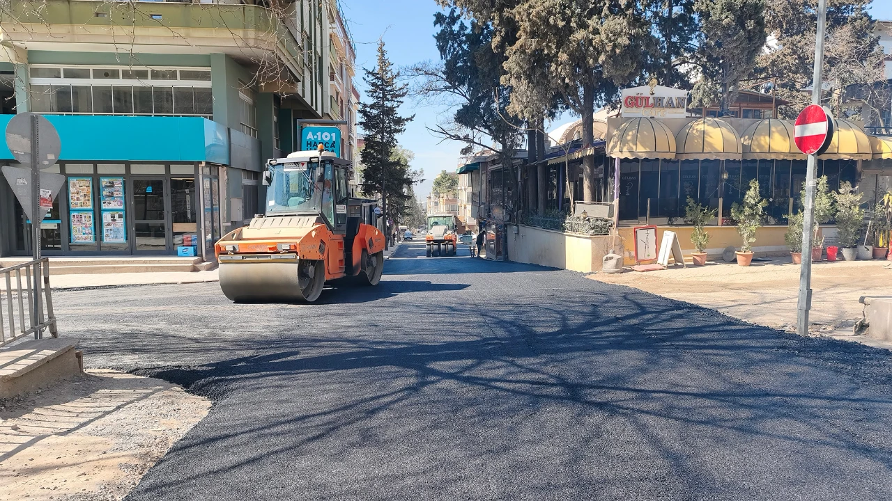 Kahramanmaraş’ta Yenişehir Ve Karamanlı’da Asfalt Mesaisi (5)