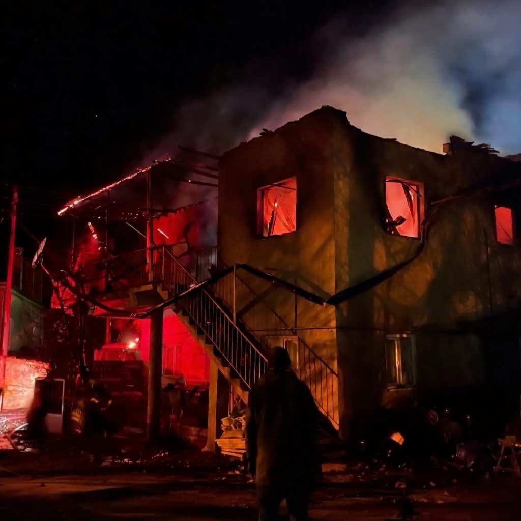 Kayseri'de Iki Katlı Ev Kül Oldu! Zihinsel Engelli Melek Doğan Yangında Can Verdi%22