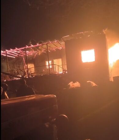 Kayseri'de Iki Katlı Ev Kül Oldu! Zihinsel Engelli Melek Doğan Yangında Can Verdi4