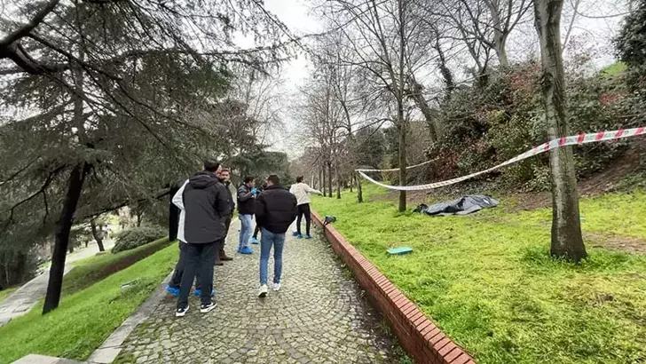 Korkunç Olay Maçka Parkı’nda Erkek Cesedi Bulundu (1)