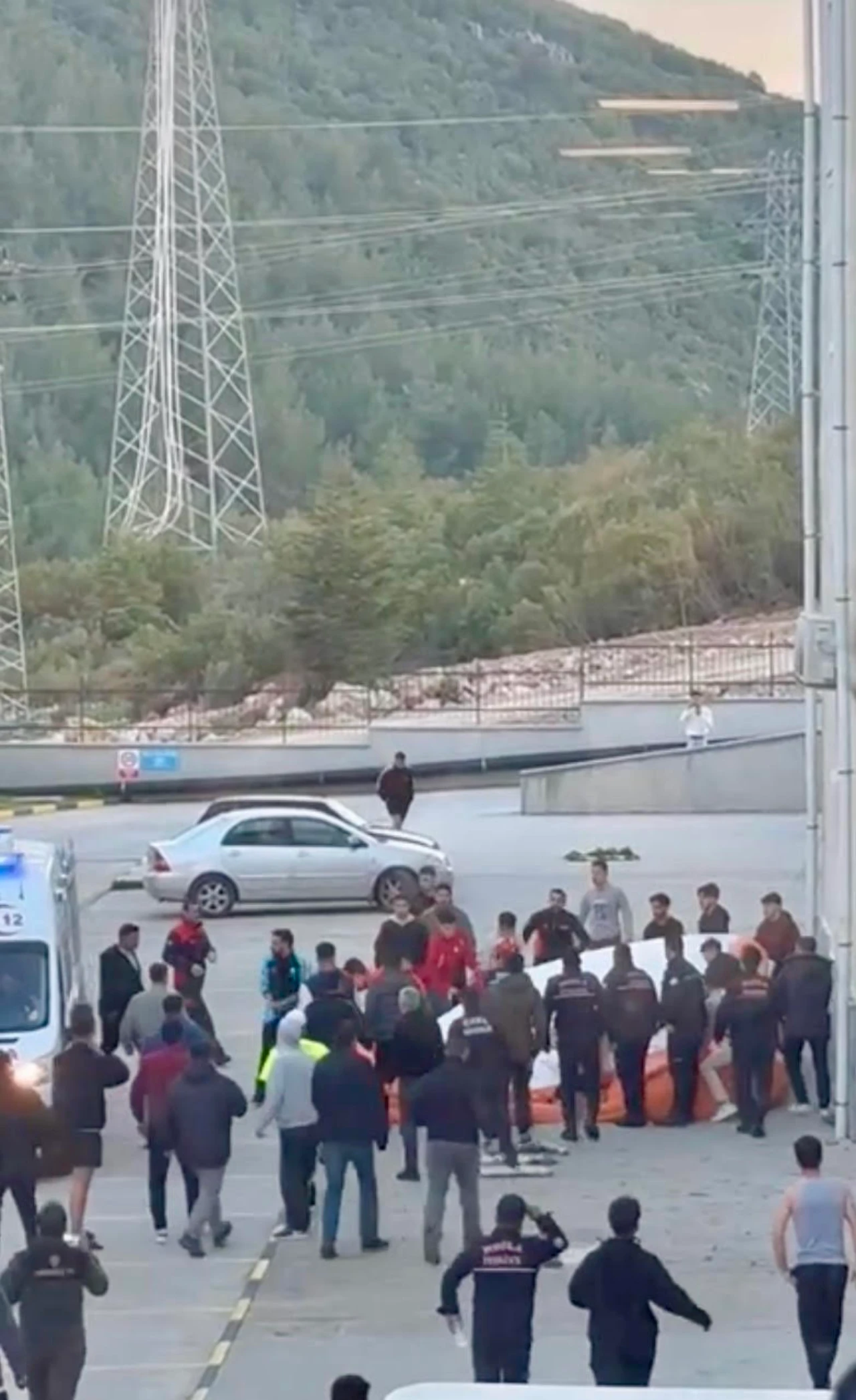 Kötekli'de Acı Haber! Şişme Yatağa Rağmen Zemine Çarpan İsmail Caymaz Vefat Etti (2)