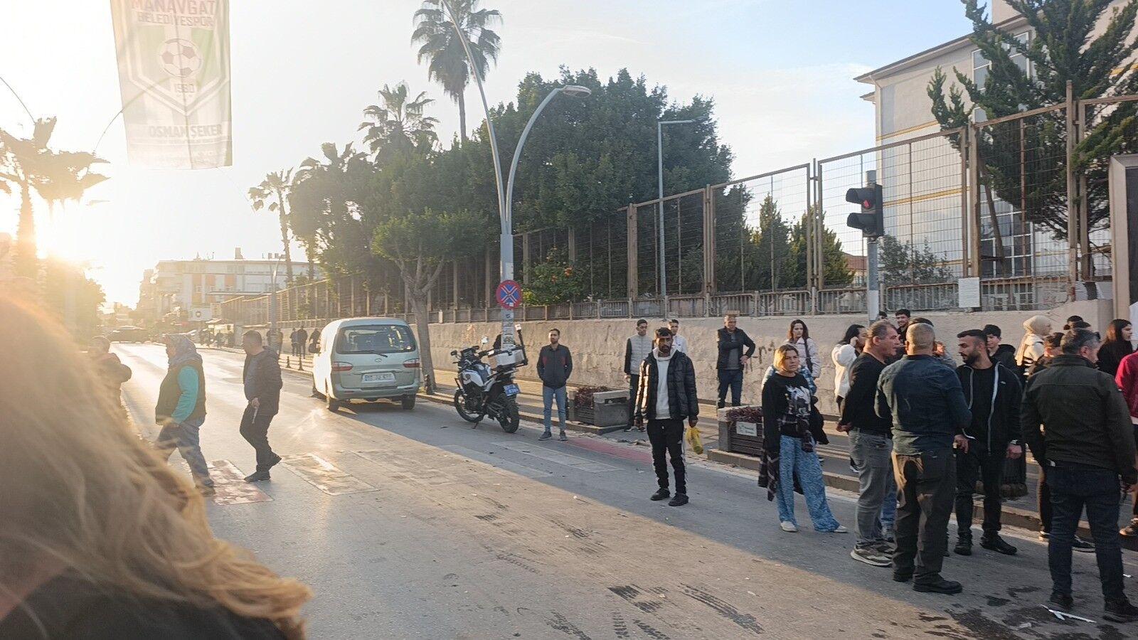 Manavgat’ta Kırmızı Işık Ihlali Kazaya Yol Açtı O Anlar Kamerada (2)