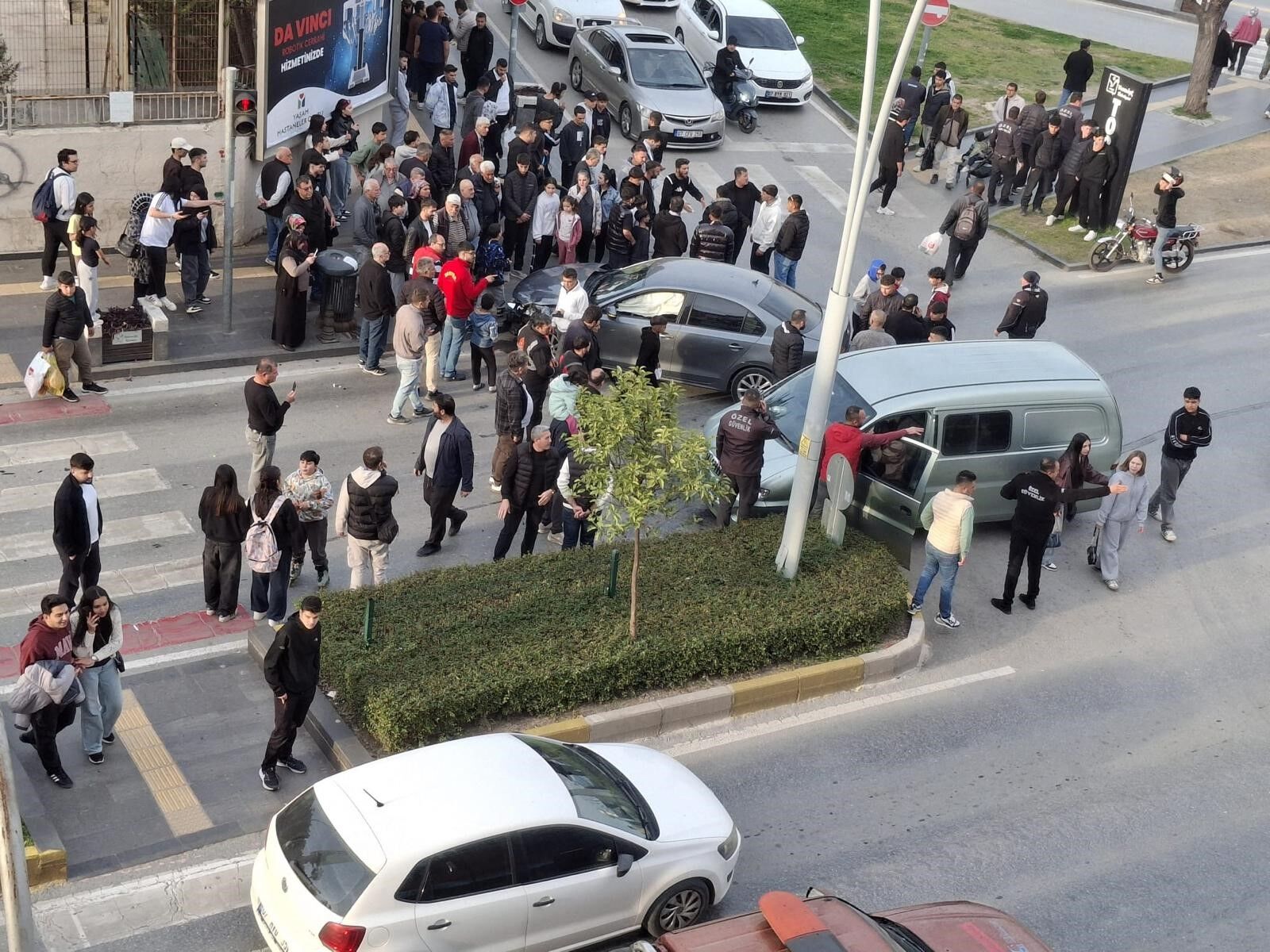 Manavgat’ta Kırmızı Işık Ihlali Kazaya Yol Açtı O Anlar Kamerada (3)