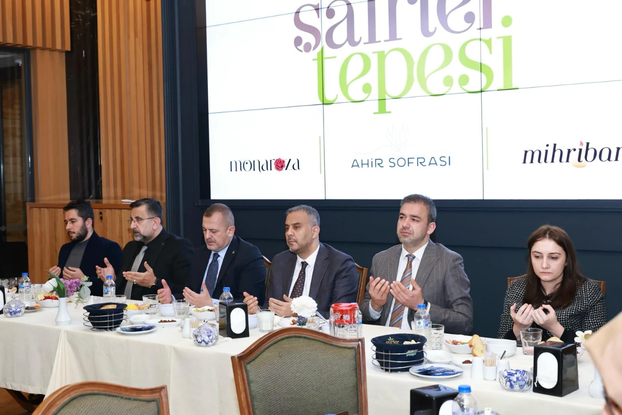 Onikişubat’ta Ak Parti Teşkilatı Iftar Sofrasında Buluştu (2)