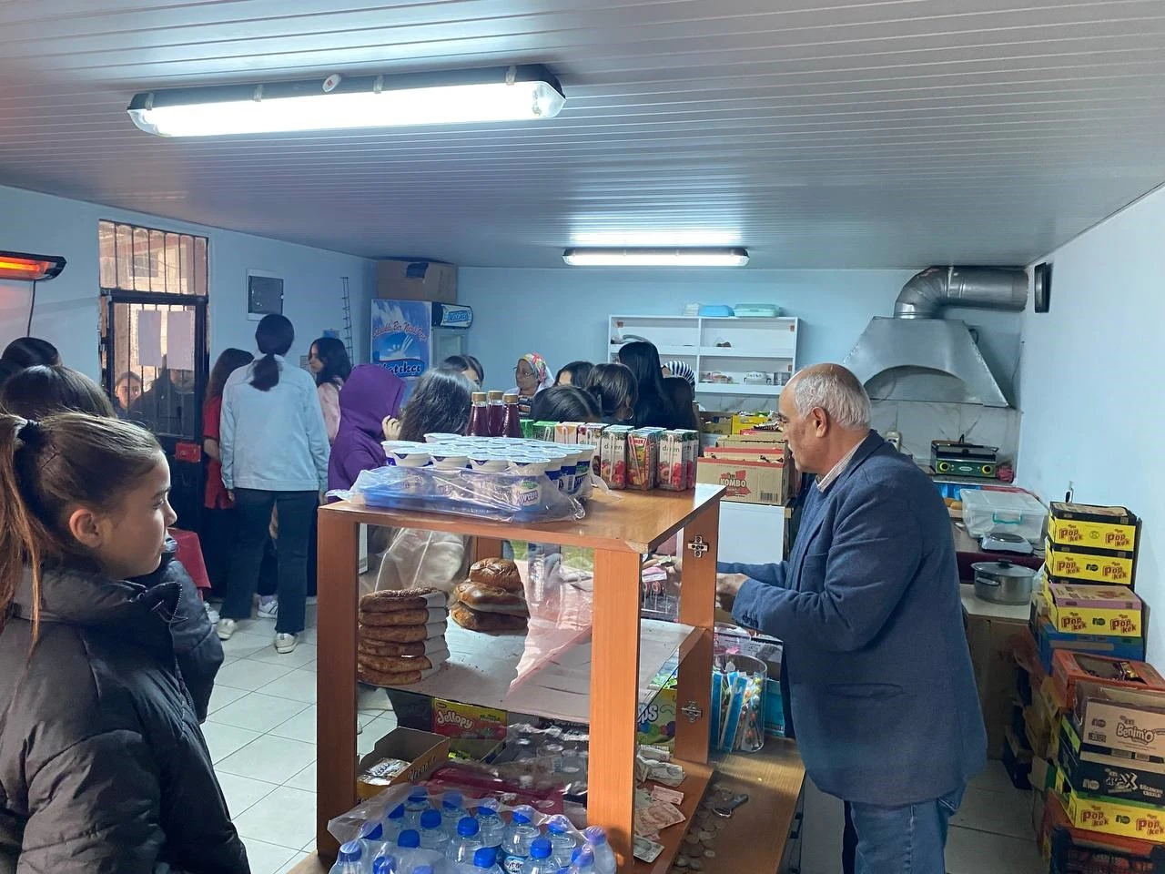 Osmaniye’de Duygulandıran Olay! Öğrencilerin Tüm Borçları Tek Seferde Kapatıldı (4)