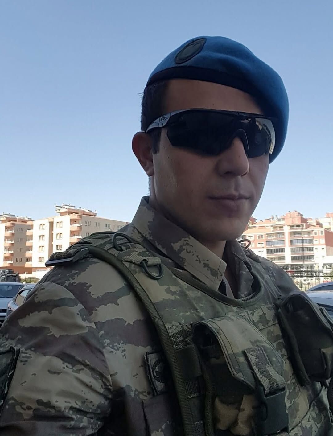 Sivas’ta Görev Yapan Uzman Çavuş Abdullah Şahi̇n, Park Halindeki Otomobilinin Içinde Başından Vur