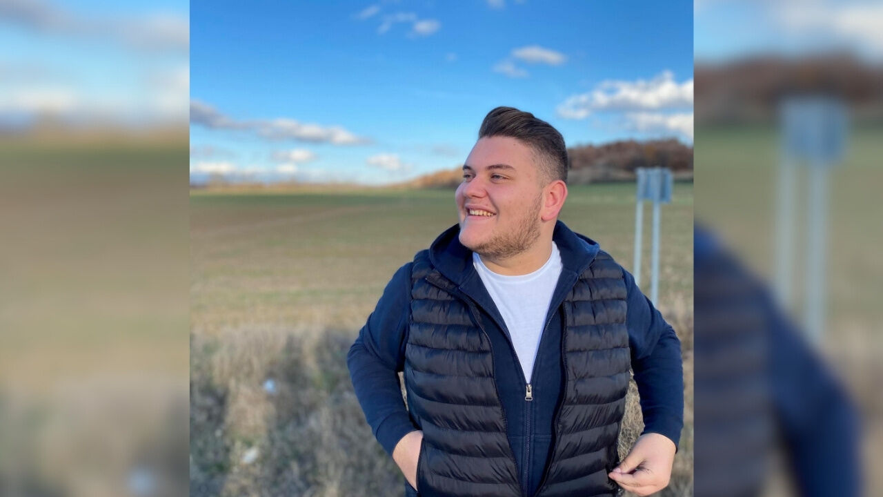 Tiner dökülen soba bomba gibi patladı! 23 yaşındaki genç hayatını kaybetti