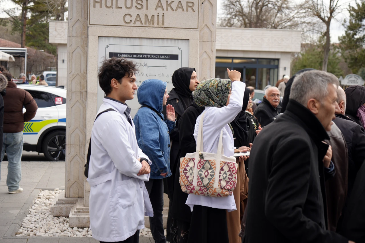 Tıp Öğrencisi Yaren Mercan’ın Son Notu Yürek Dağladı (7)