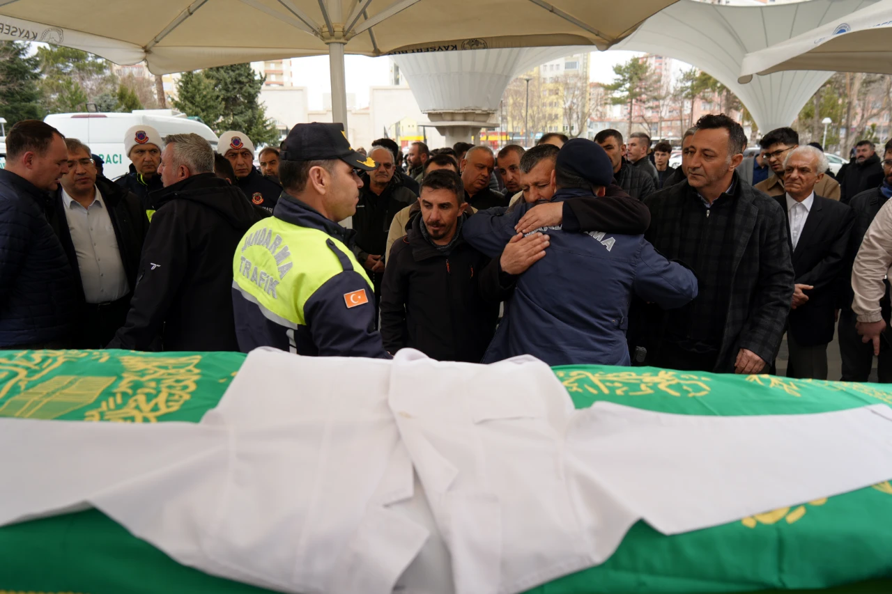 Tıp Öğrencisi Yaren Mercan’ın Son Notu Yürek Dağladı (9)