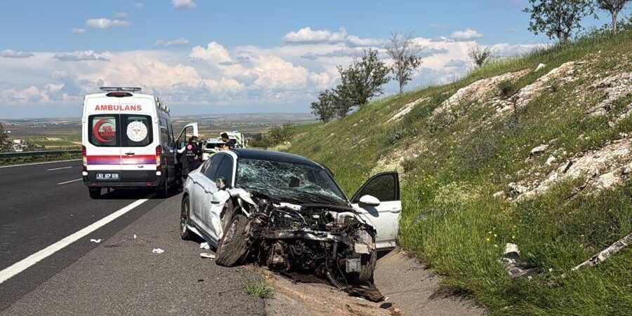 3 Araç Birbirine Girdi 3 Ölü, 5 Yaralı (2)
