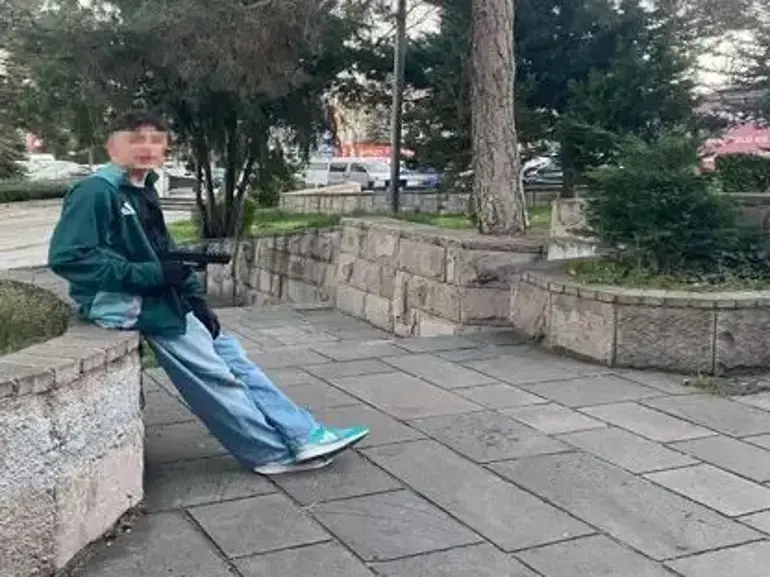 69F1Ecd96B59E5Ac4Ad8C15A-1