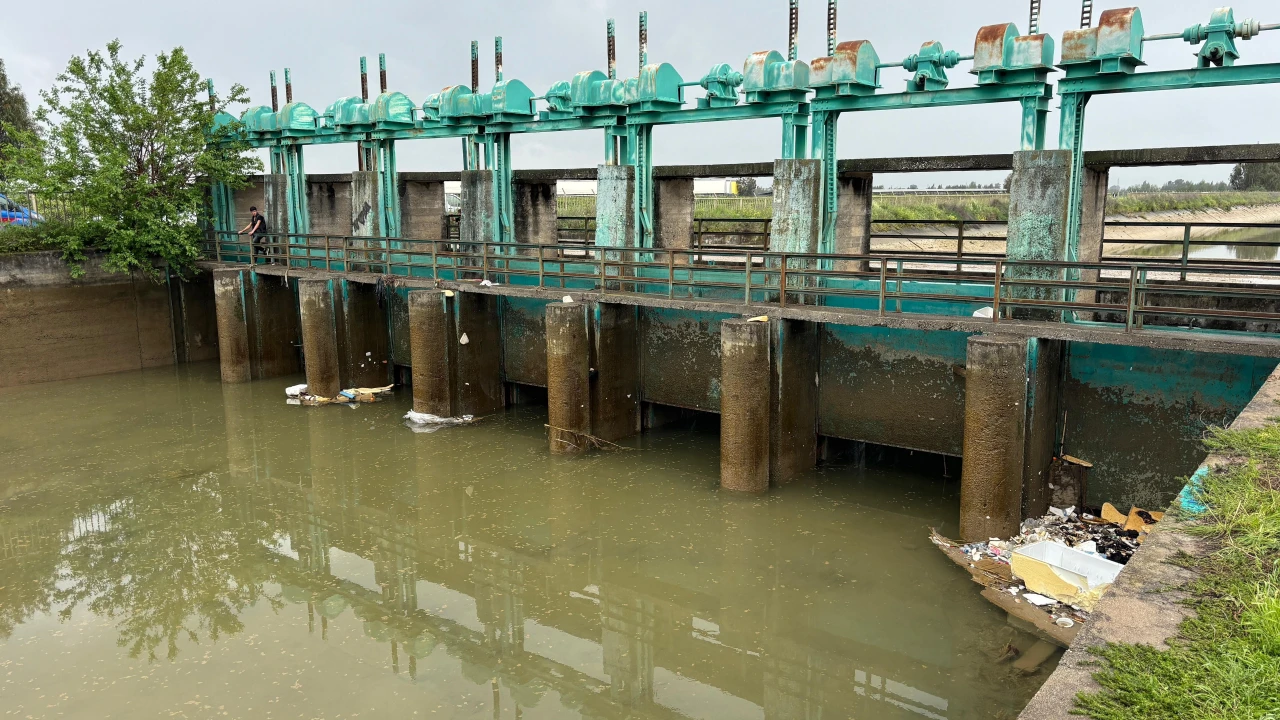 Adana'da Kanalda Kaybolan Çocuğun Cansız Bedeni Bulundu (2)