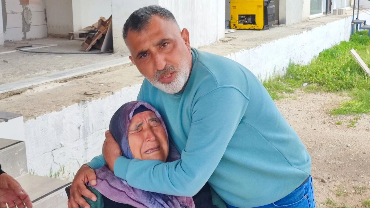 Adana'da Şehit Annesinin Dramı! Kendi Evinde Oturamıyor (7)