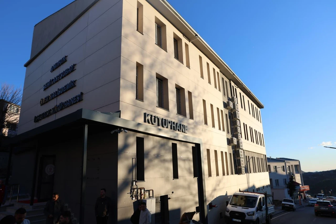 Andırın Şehit Ömer Halisdemir Kütüphanesi Yarın Açılıyor! (4)