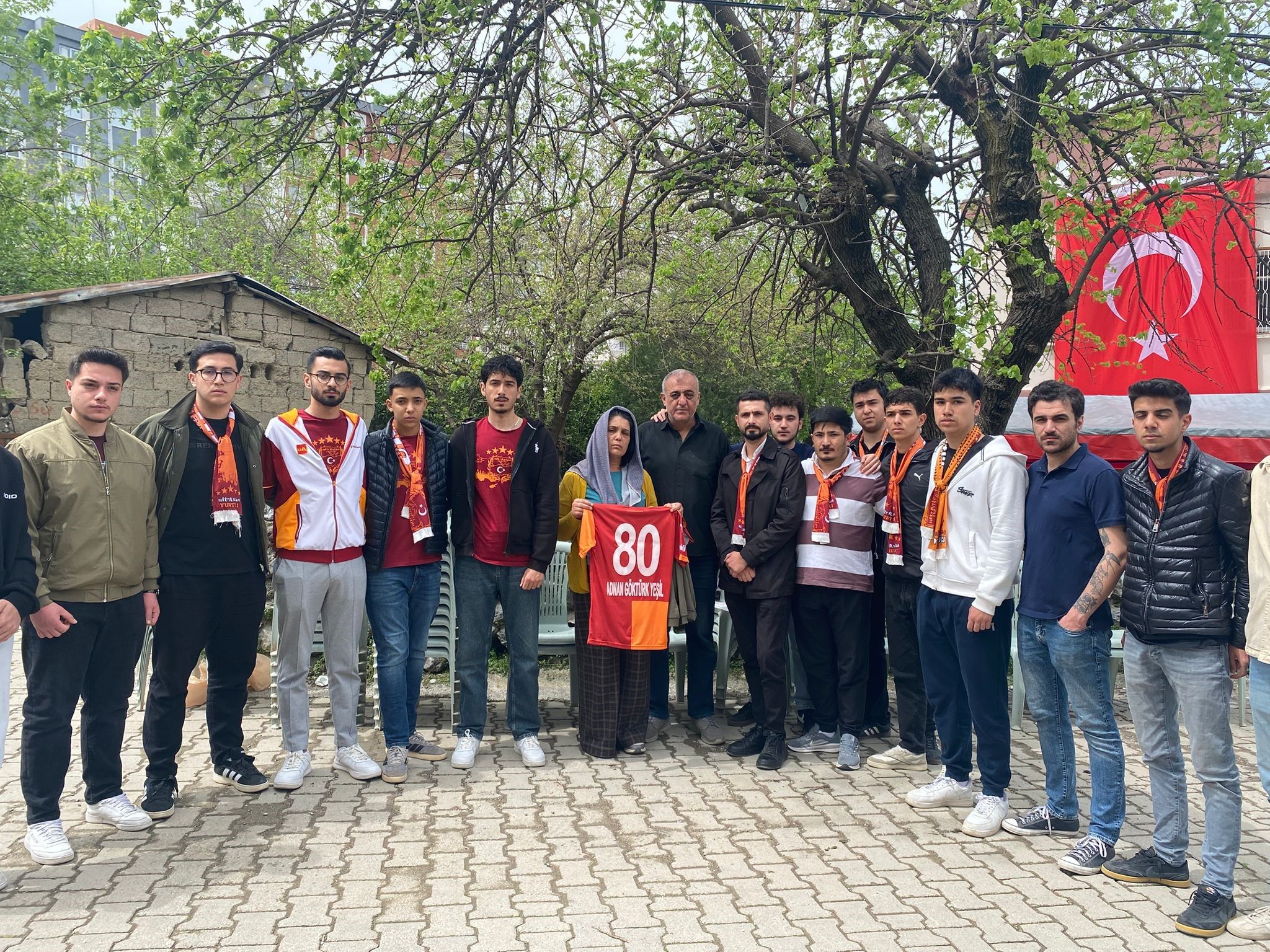 Anne Sonay Yeşil Galatasaray'ın 5 Yıldızlı Formasını Alacaktık, Olmadı (4)