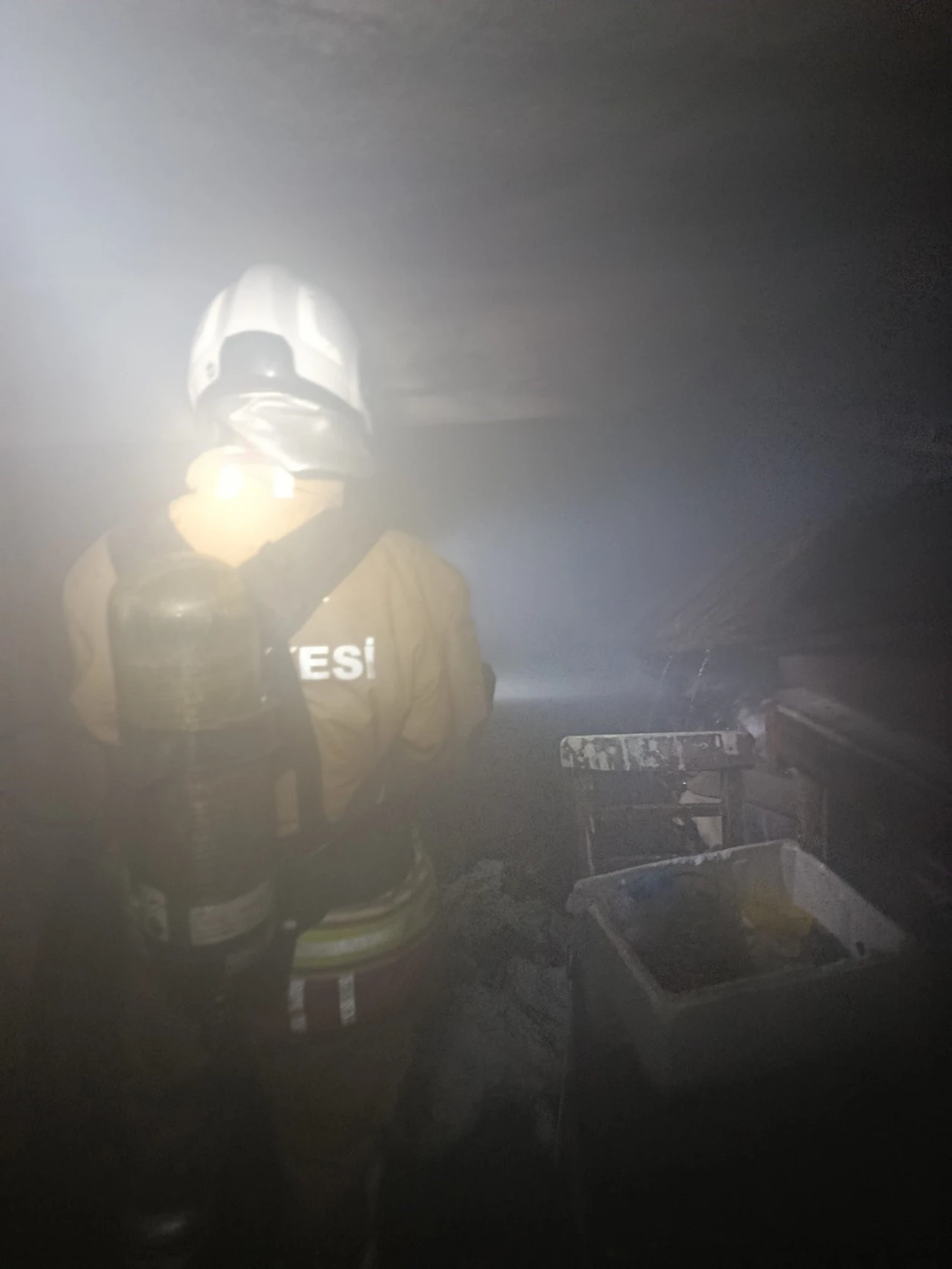 Arsuz'da Müstakil Evde Yangın! Bodrum Katı Küle Döndü (4)