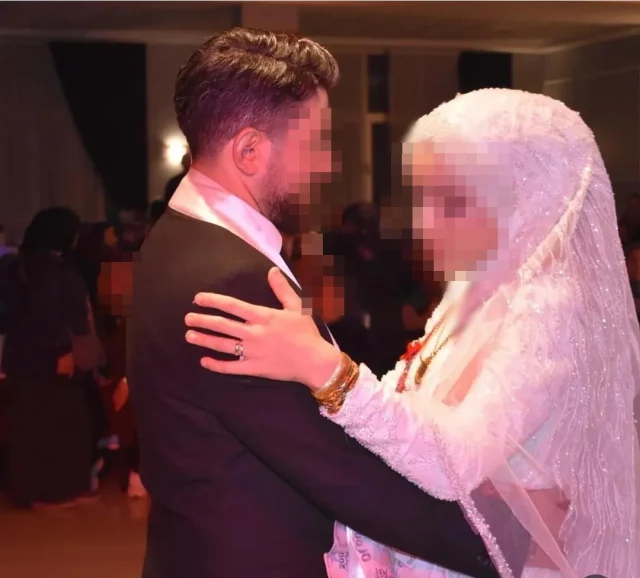 Boşanma Aşamasındaki Eşinin Altınlarıyla Sevgilisine Düğün Yaptı (1)-1