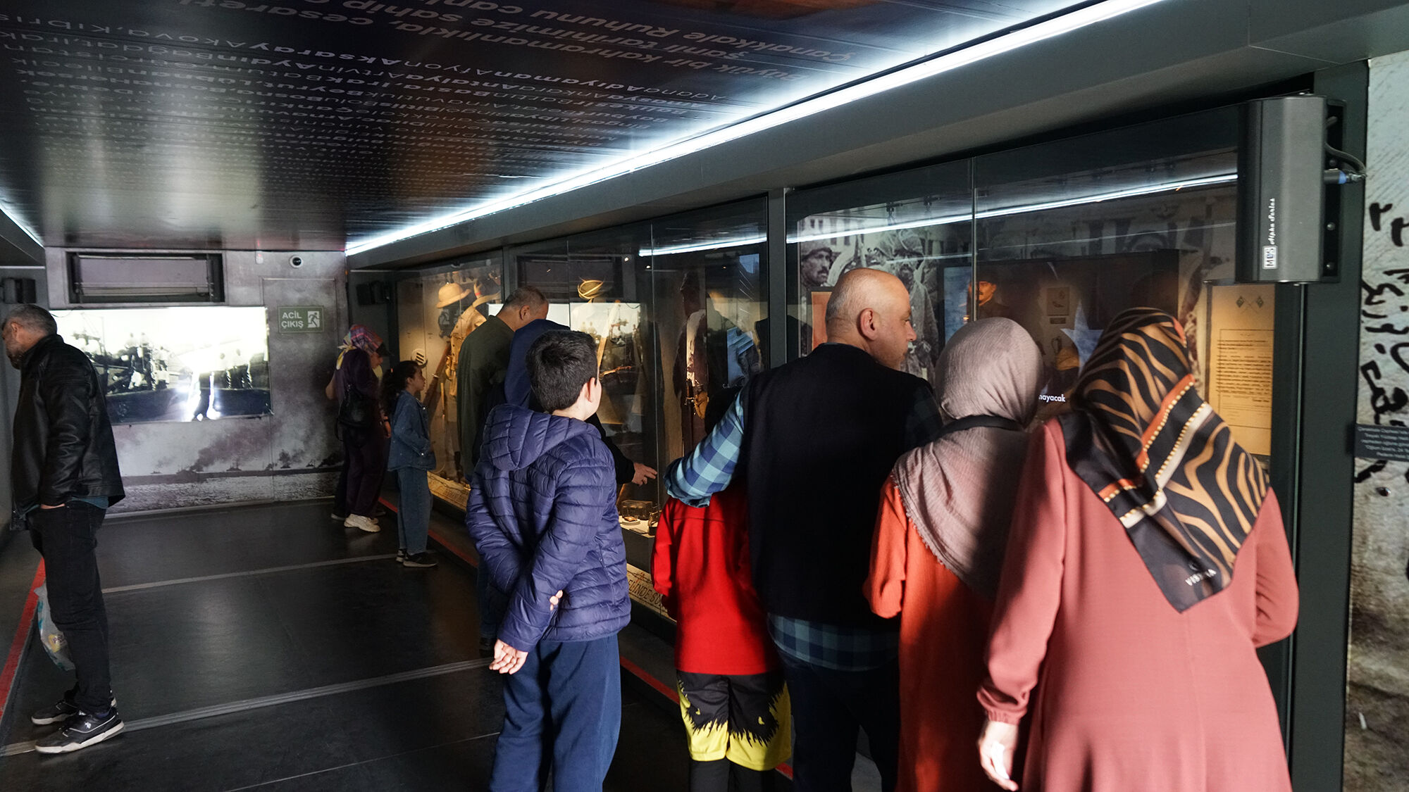 Çanakkale Savaşları Mobil Müzesi Kahramanmaraş’ta Ziyaretçilerini Ağırlıyor (7)