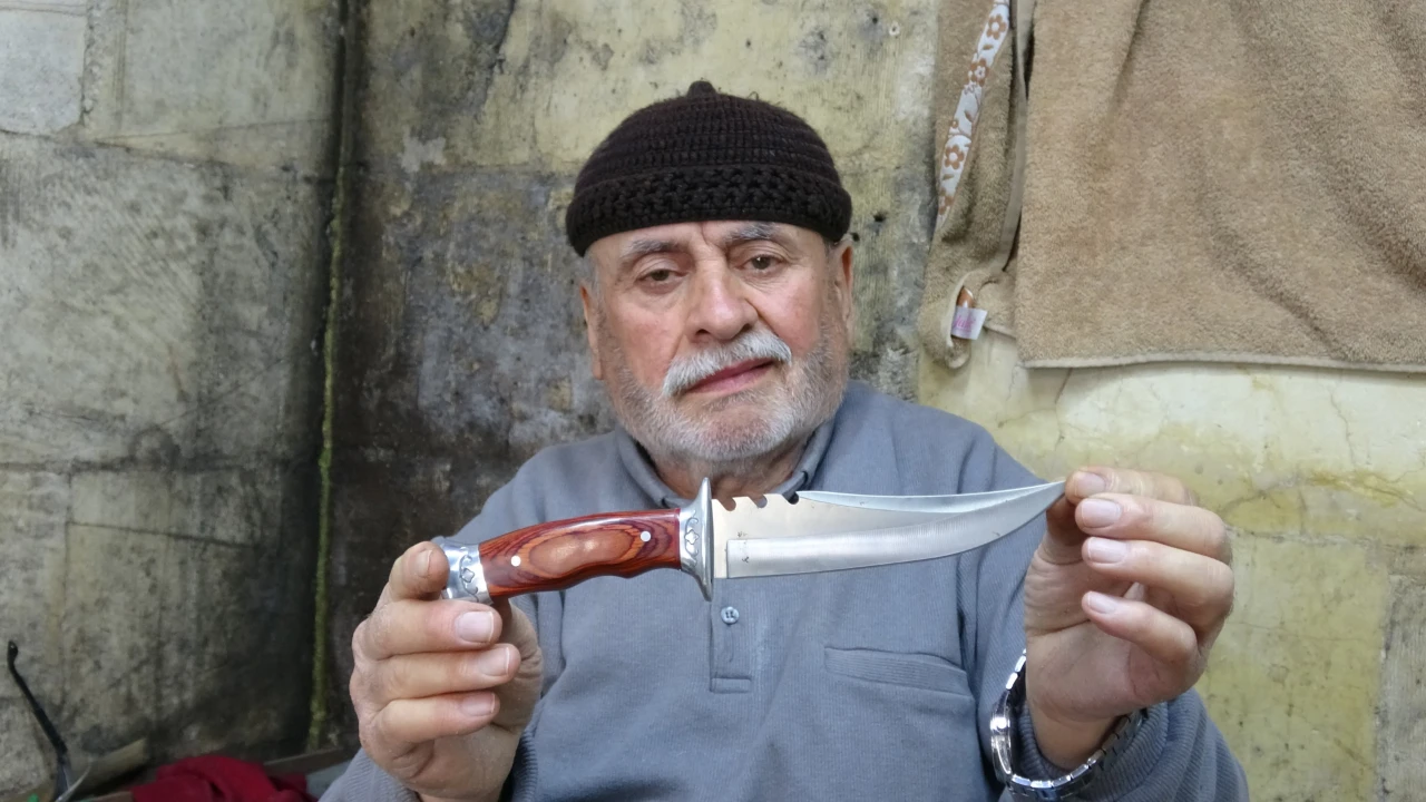 Cemil Usta 5 Metrekarelik Dükkanda 67 Yılı Devirdi! (6)