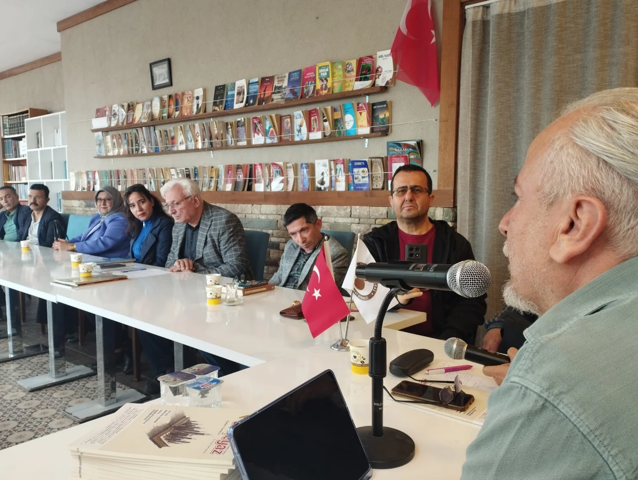 Düşeyaz Dergisi’nin Edebiyat Yolculuğu (1)