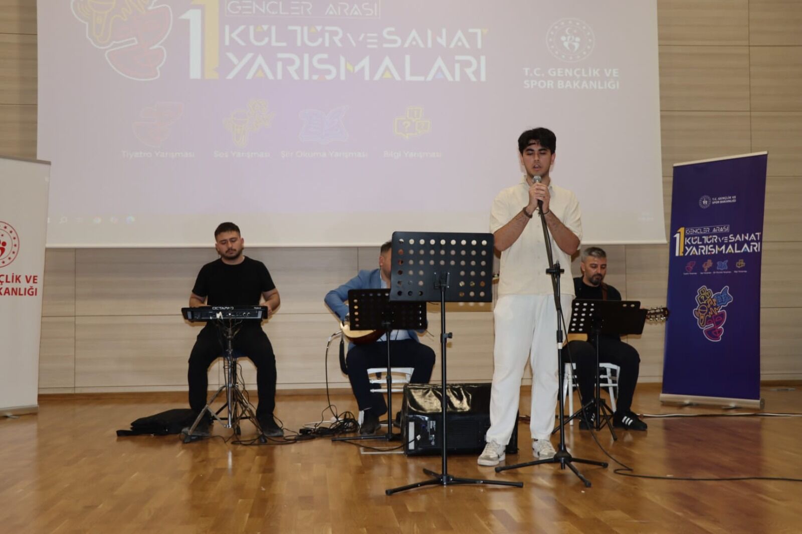 Gençler Arası Kültür Ve Sanat Yarışmaları Kahramanmaraş’ta Başladı (4)