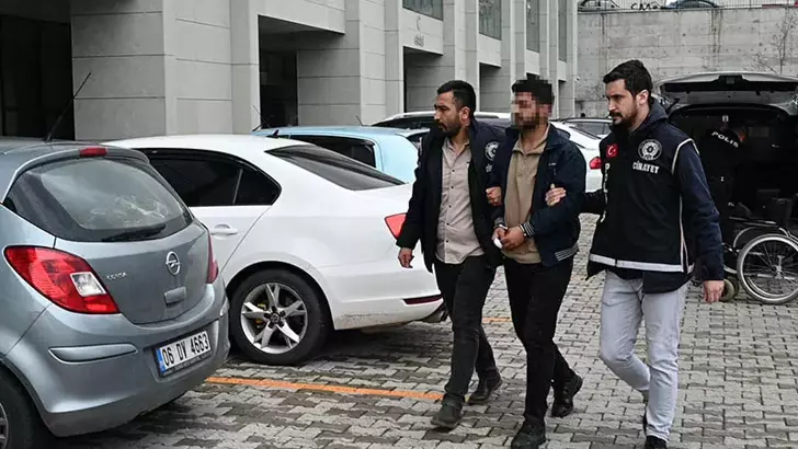 Hastanede Doğum Yapan Kadın Ile Erkek Arkadaşına Bıçaklı Saldırıda 3 Kardeş Adliyeye Sevk Edildi (1)