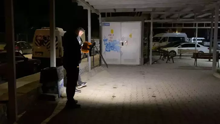 İki Genç Kız Bıçaklı Kavgada Birbirlerini Yaraladı (1)