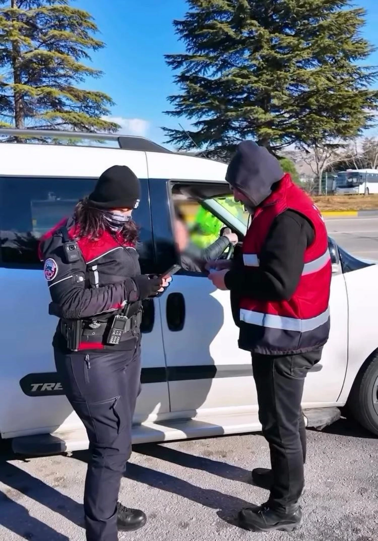Isparta'da Polis Denetimi 40 Aranan Şahıs Yakalandı (1)-1