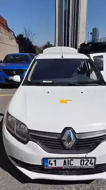 İsrail Konsolosluğu Önündeki Çatışma; Saldırganların İzmit'ten Geldiği Araçta Inceleme (2)