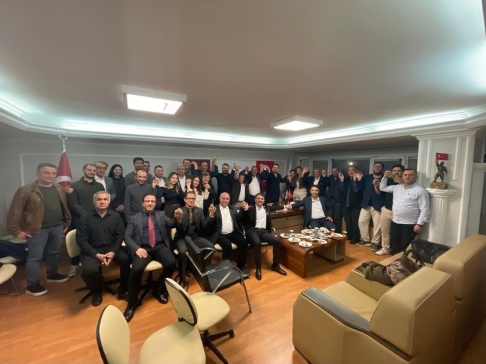 İzmir Kahramanmaraş Derneği'nde Safa Narlı Yeniden Başkan!1