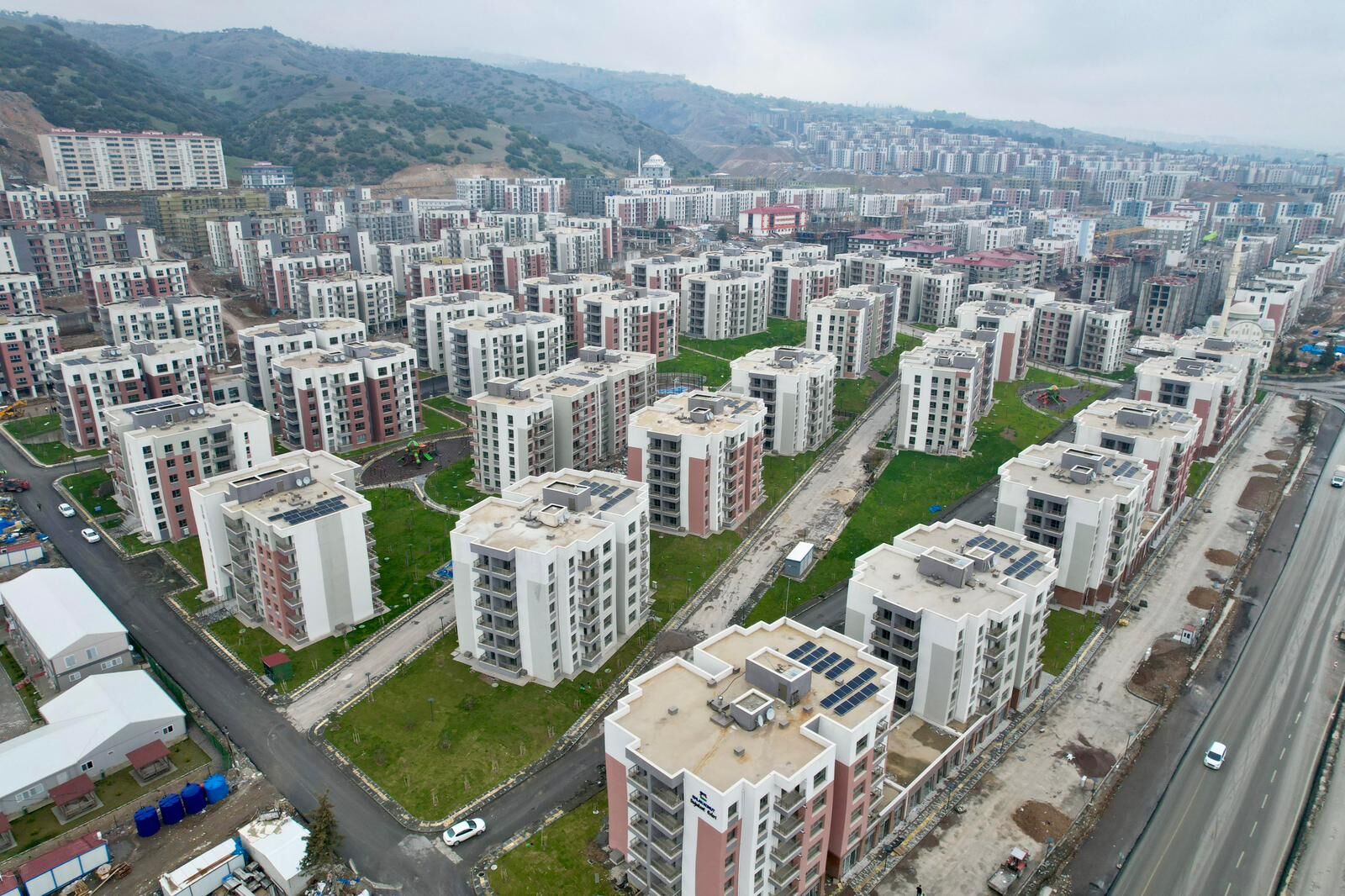 Kahramanmaraş Doğukent Projesinde Sona Yaklaşıldı (2)