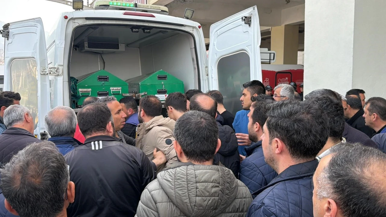 Kahramanmaraş Okul Saldırısında Cenazeler Teslim Edildi! (2)