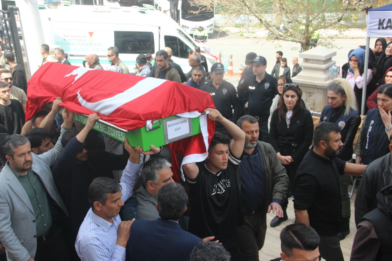 Kahramanmaraş Okul Saldırısında Ölen 4 Öğrenci Abdülhamid Han'da Uğurlandı! (1)