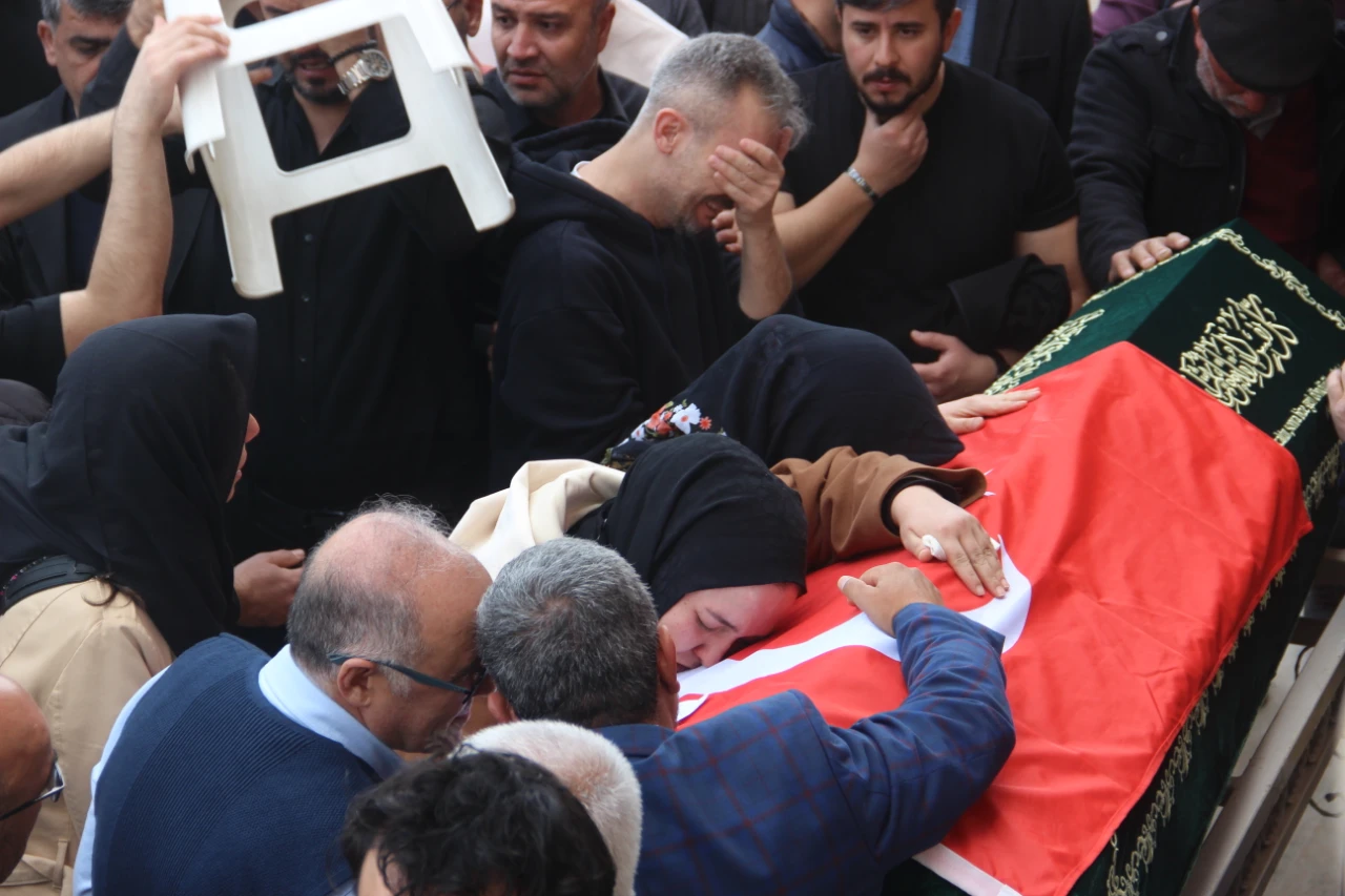 Kahramanmaraş Okul Saldırısında Ölen 4 Öğrenci Abdülhamid Han'da Uğurlandı! (5)